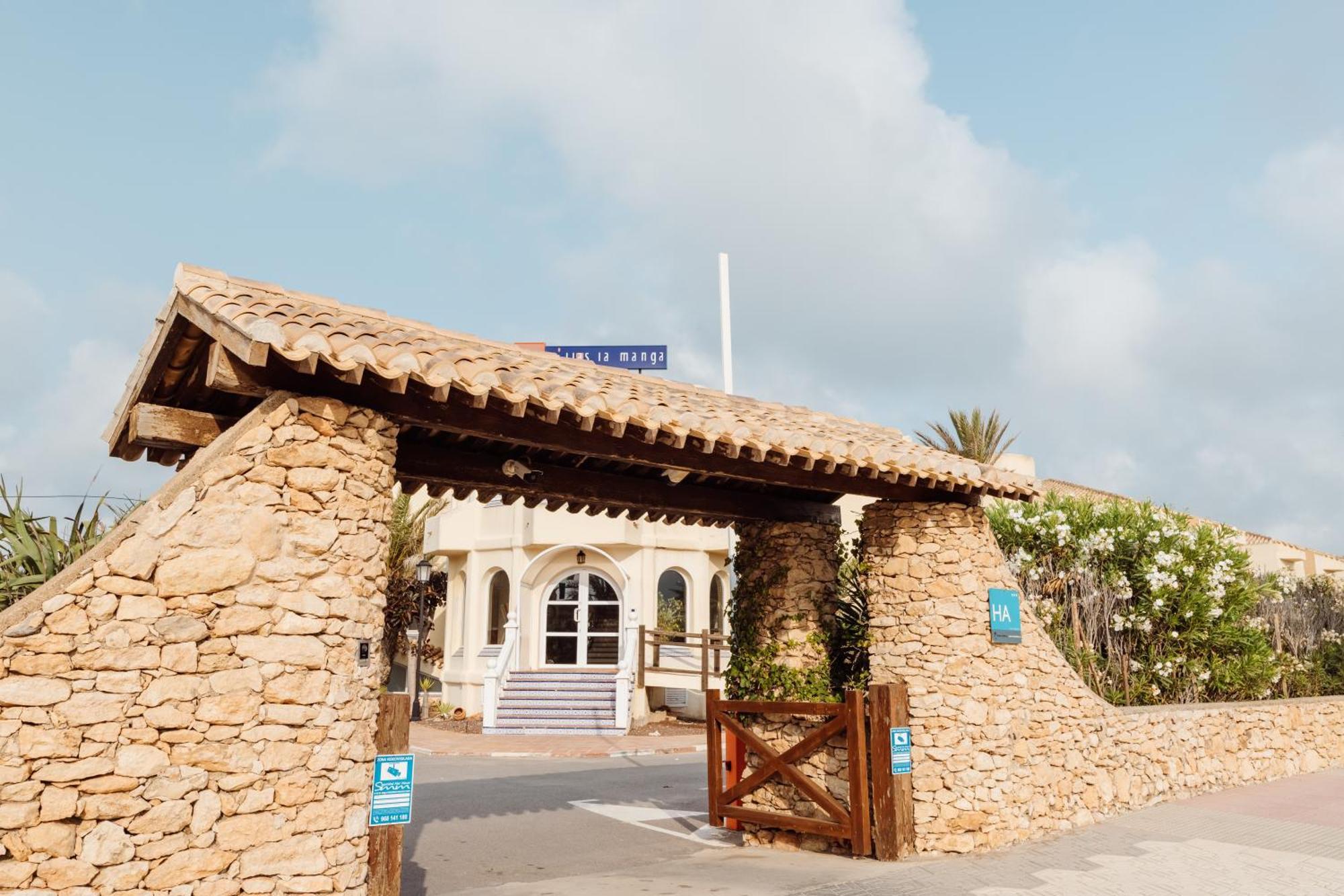 Aparthotel Villas La Manga Exterior photo