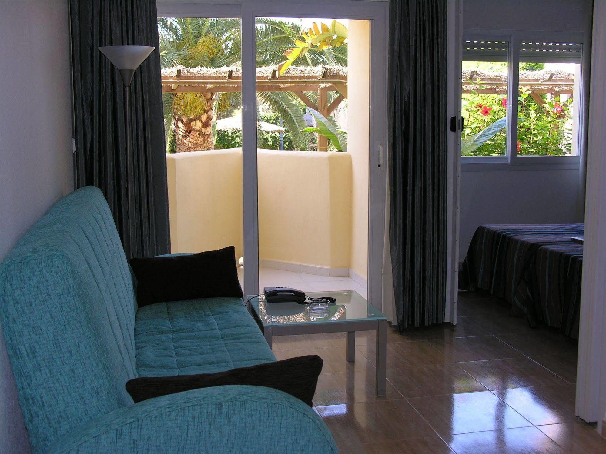 Aparthotel Villas La Manga Exterior photo
